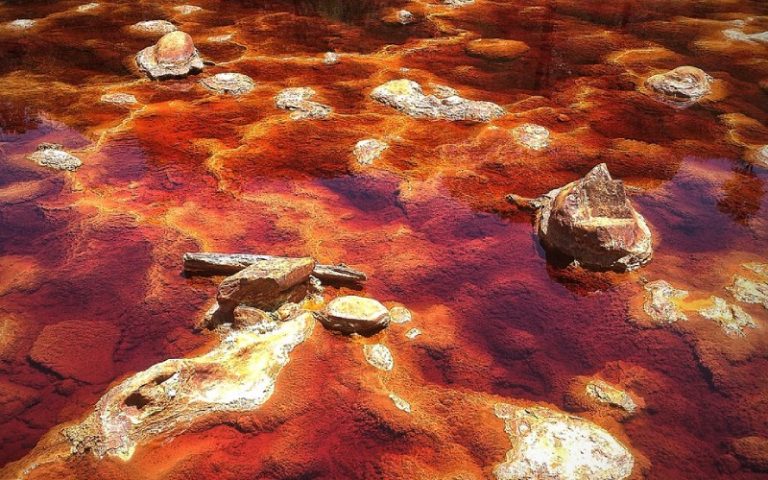 Rio Tinto verkennen: de buitenaardse rode rivier van Spanje ...
